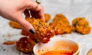 crispy chicken crispy chicken wings with sauce