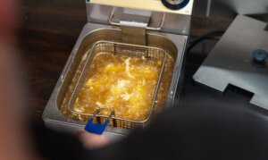 deep-fried fish fish deep-frying process