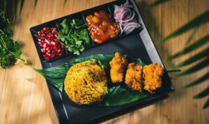 Chicken and rice – recipe for colourful rice Sweet and sour chicken with rice
